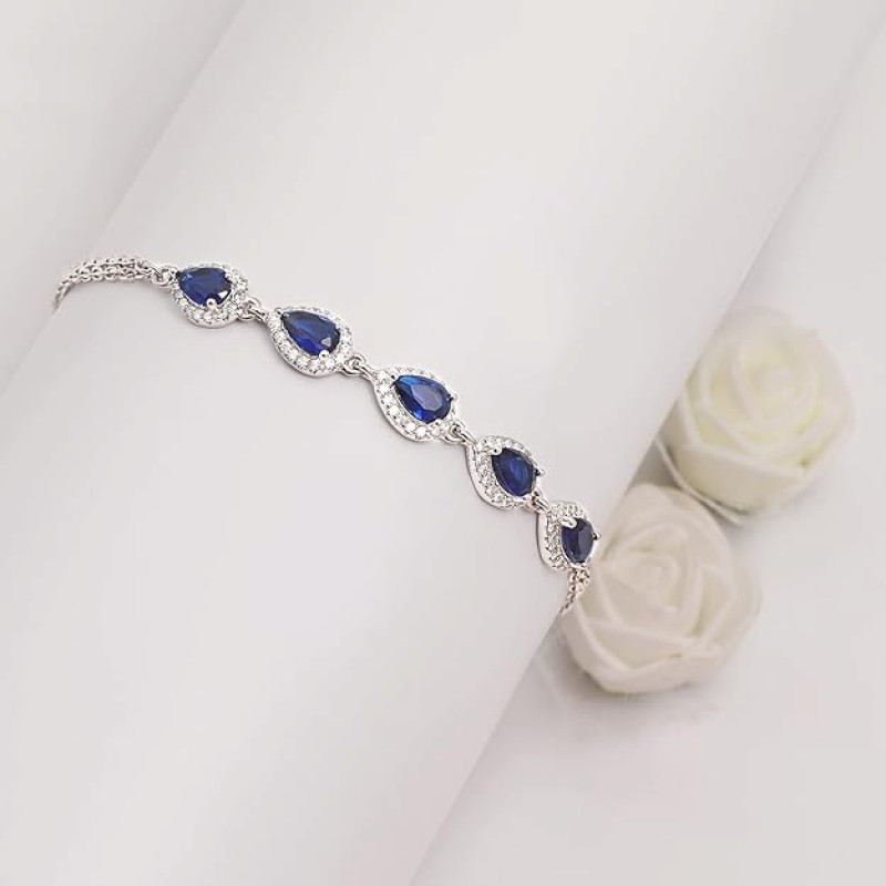 Anushka Sharma Rose Gold Studded Flower Bracelet