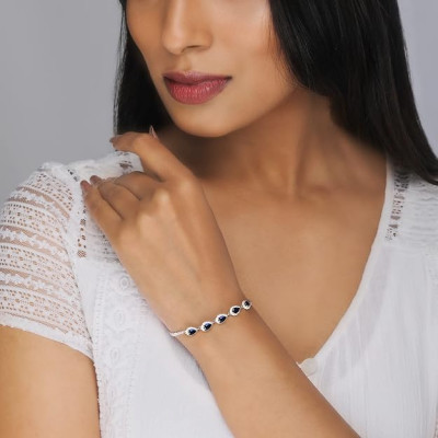 Anushka Sharma Rose Gold Studded Flower Bracelet